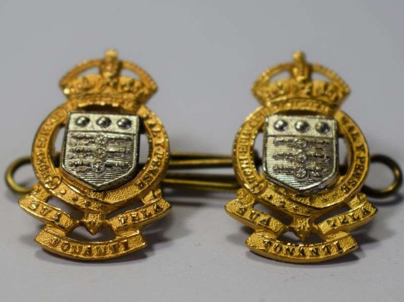 37) Original Short Lived RAOC Collar Badges Sua Tela Tonanti — image 3