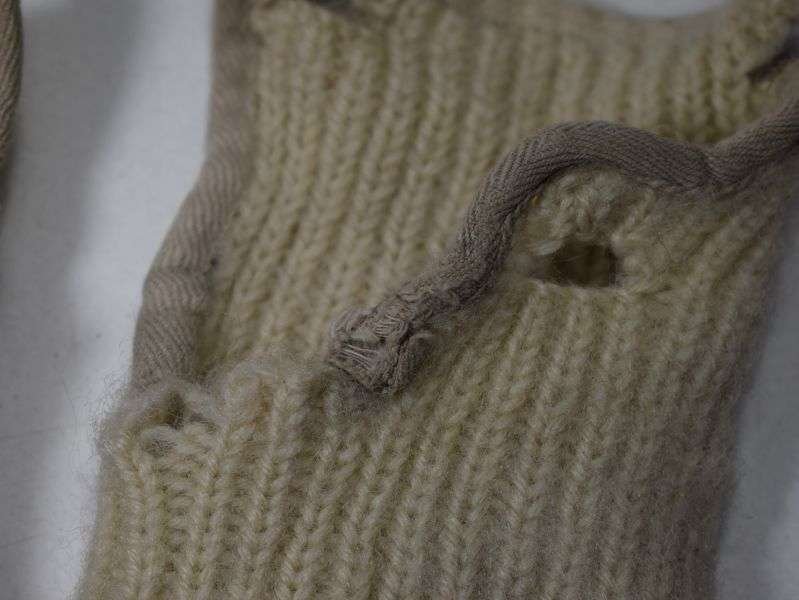 160) WW2 Era British Military Issue Fingerless Wrist Warmers — image 12