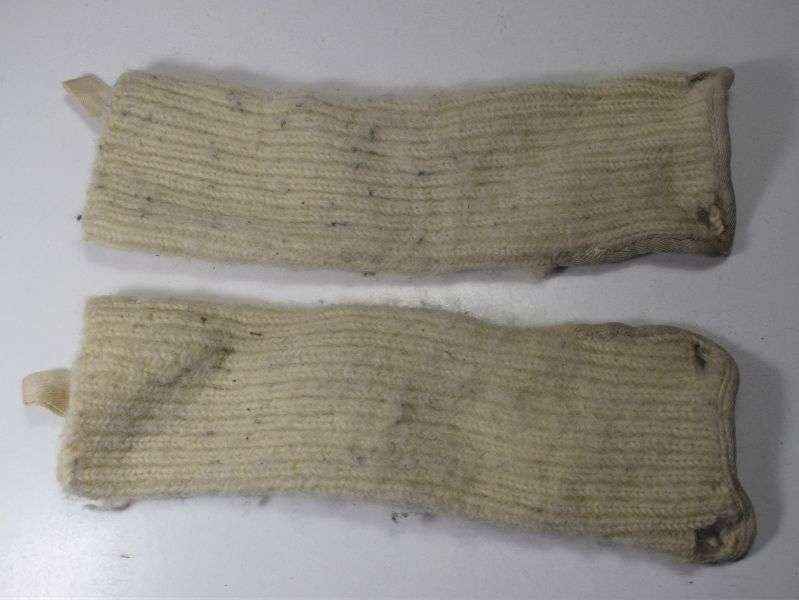 160) WW2 Era British Military Issue Fingerless Wrist Warmers — image 14