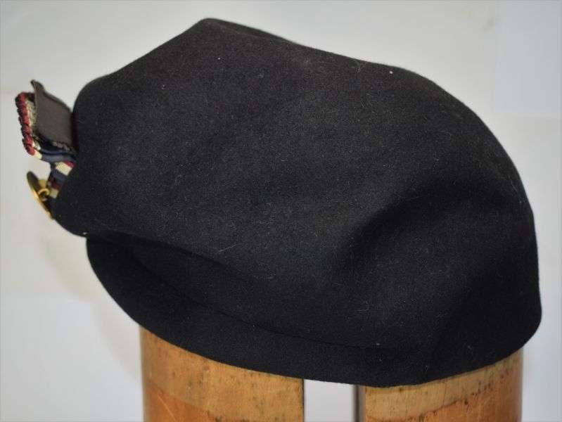 162) Vintage British Red Cross Woman's Hat with Badge — image 5