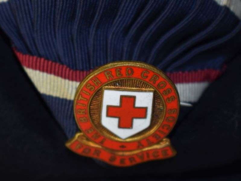 162) Vintage British Red Cross Woman's Hat with Badge — image 6