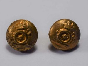 9) Original WW1 WW2 Royal Artillery Cap Button Pair