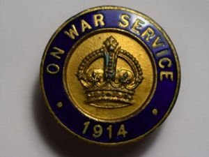 19) Excellent Original WW1 Enamel On War Service 1914 Lapel …