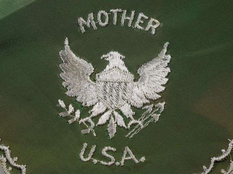 86) Excellent Original WW1 WW2 US Army Green Sweetheart Hanky. Mother — image 3