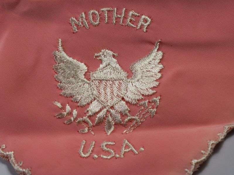 82) Excellent Original WW1 WW2 US Army Pink Sweetheart Hanky. Mother — image 3