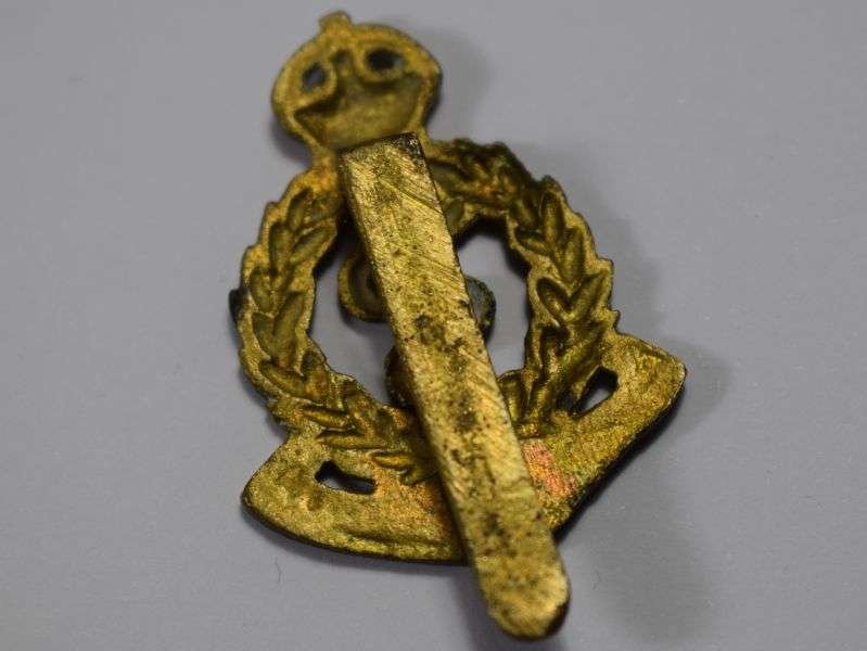 164) Original WW2 Locally Made Sand Cast Cap Badge RAMC — image 3