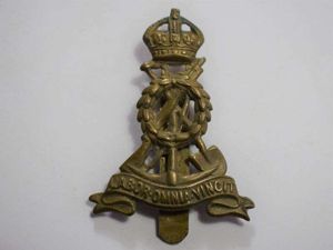 58) Good Original WW1 WW2 Cap Badge Labour Corps Pioneer …