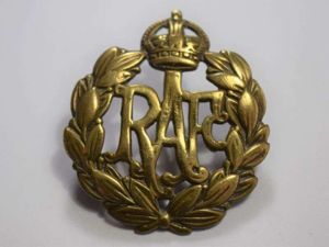 48) Good Original Well Used WW2 RAF Brass Cap Badge