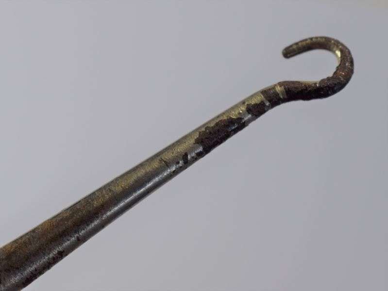 98) Excellent WW1 British Trench Art Button Hook Dated 1909 — image 2