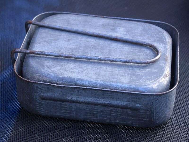 30) Excellent Original WW2 British Steel Mess Tins Dated MB 1941? — image 6