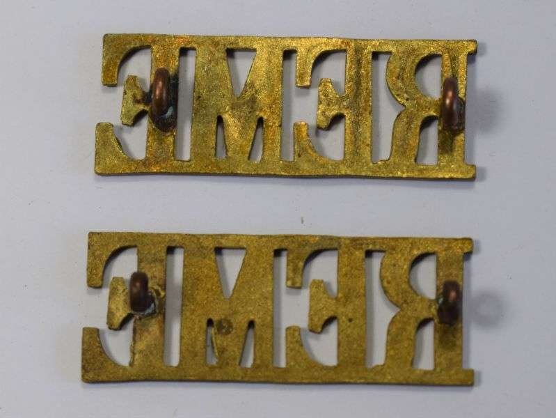 45) Original WW2 Royal Electrical & Mechanical Engineers Shoulder Title Pair — image 2
