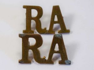 49) Original WW1 WW2 Royal Artillery Shoulder Title Pair