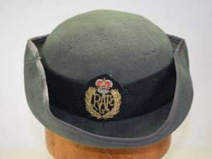 41) Tatty 1960s? WRAF Tricorn Hat