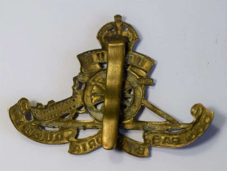 185) Good Original WW1 WW2 Royal Artillery Cap Badge — image 2