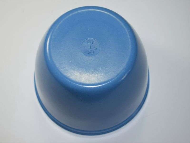 WW2-1950s War Ministry of Food Plastic Blue Bowl — image 3