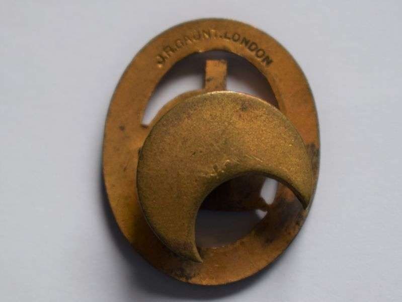 35) Original WW1 Notts Veteran Reserve Enamel Lapel Badge — image 4