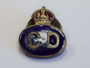 28) WW2 Civil Defence Enamelled CD Lapel badge