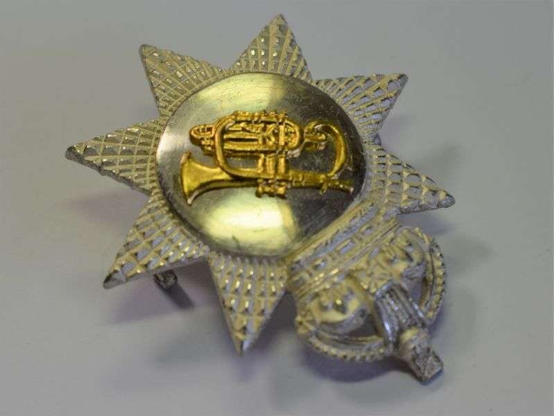 137) Original WW1 WW2 Unidentified Bandsman's Cap Badge — image 2