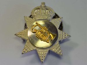 137) Original WW1 WW2 Unidentified Bandsman's Cap Badge