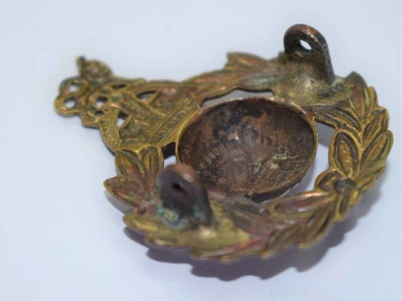 144) Original Well Polished WW1 WW2 Royal Marines Cap Badge — image 2
