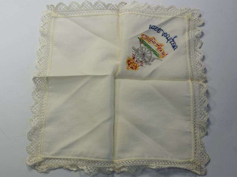106) Excellent Clean WW1 WW2 Royal Artillery Sweetheart Hanky — image 2