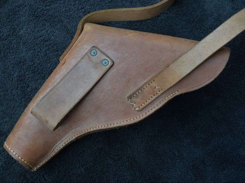 11) Near Mint Original WW1 WW2 British Army Flare Gun Holster — image 3