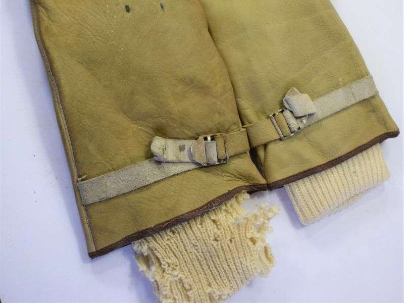 69) Excellent WW2 Canadian Made Leather Mittens Dated 1945 — image 7
