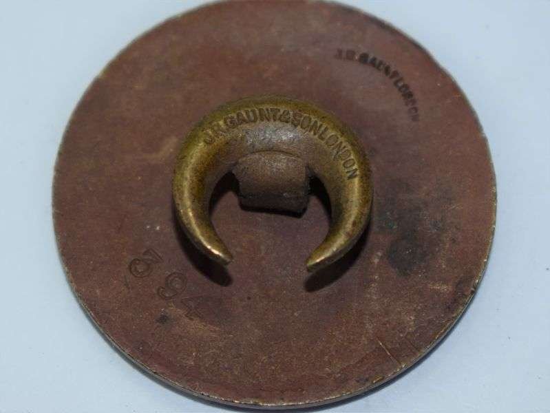 77) Lovely WW1 South Metropolitan Gas Company Bronze Badge — image 2