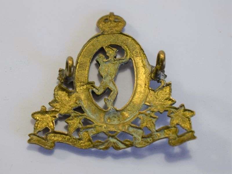 159) Nice Original WW2 Royal Canadian Corps of Signals Cap Badge — image 2