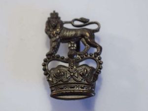 160) Excellent Post WW2 Staff Officers Bronze Cap Badge