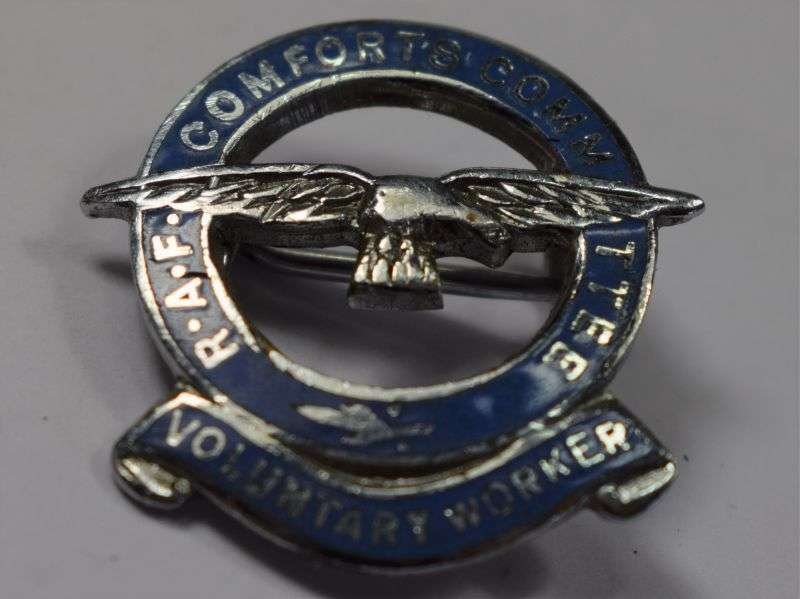 47) Good Original WW2 RAF Comforts Committee Voluntary Workers Pin Badge — image 3