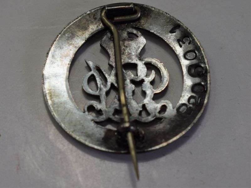47) Original WW1 Silver Wound Badge For King & Empire Services Rendered — image 3