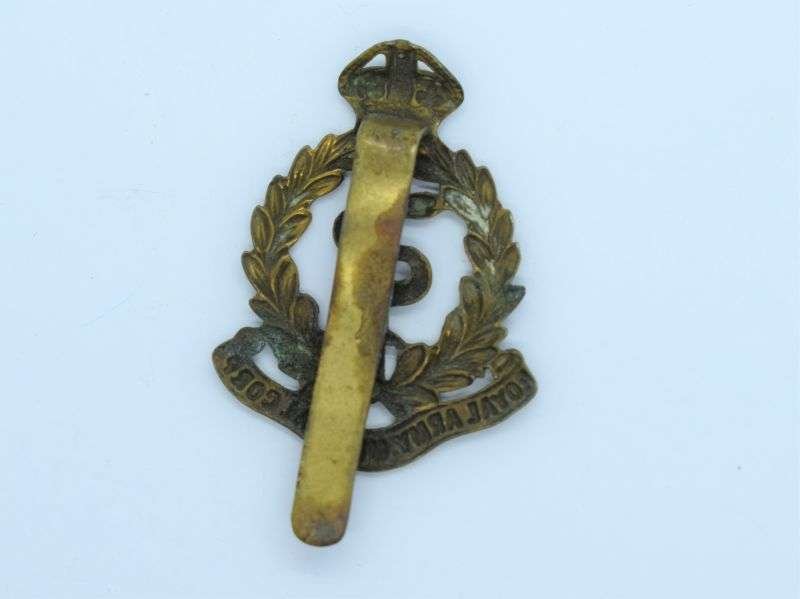 100) Original WW1 WW2 RAMC Cap Badge in Heavily Polished Condition — image 2