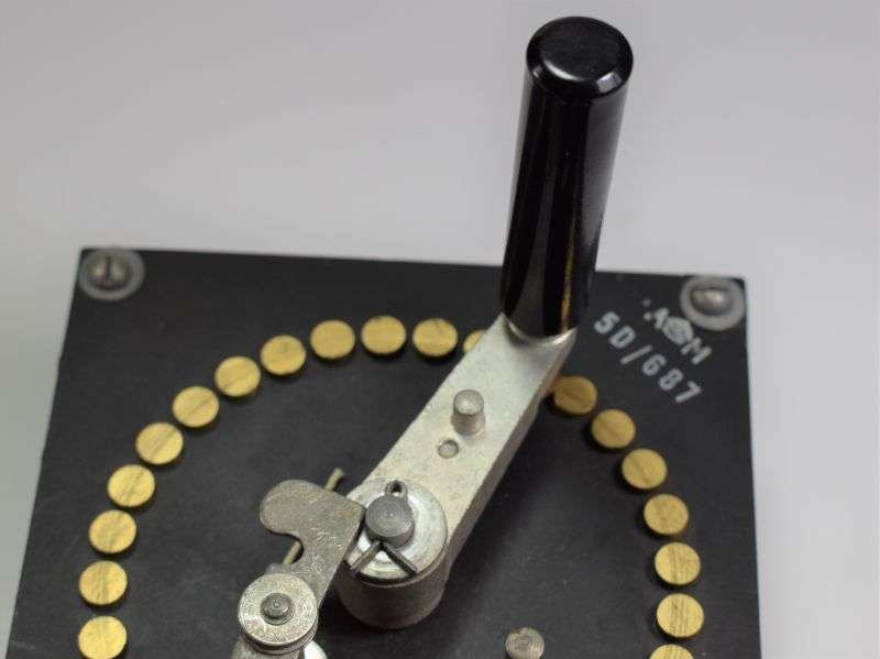 122) Unissued WW2 RAF Bomb Distributor H/O Quadrant AM 5D/687 — image 10