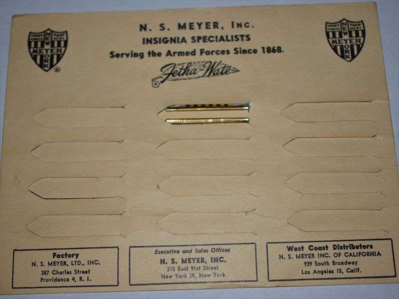 69) Original US Military Airmans Medal Ribbon Slide Bar on Factory Card Display — image 3