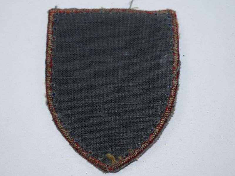 19) Original Post WW2 BAOR Training Centre Cloth Badge — image 2