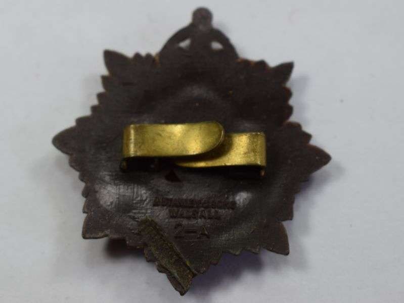 52) Original WW2 RASC Bakelite/Plastic Cap Badge — image 2