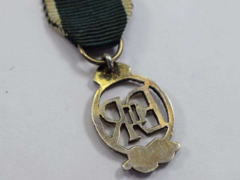 70) Original Royal New Zealand Naval Reserve Miniature Medal — image 2