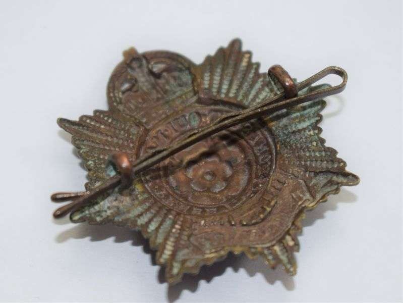 6) Original WW1 Officers Bronze Cap Badge to The Hampshire regiment — image 2