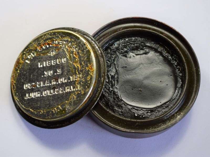 28) British Army Late WW2 – 1950s Dubbin Protective No1 Tin & Contents — image 2