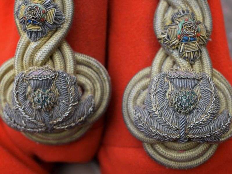 B28) Early Post WW2 HLI Officers Mess Dress Jacket Parachute Trained Lieutenant — image 7