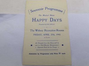 B18) Original Late WW2 Musical Show program me Happy Days …