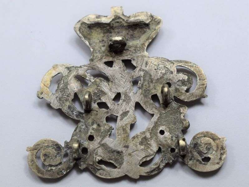 AAY) Very Nice Unidentified Original Victorian Helmet or Pouch Badge RKR? — image 3