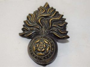 P) Original WW1 WW2 Royal Fusiliers Cap Badge