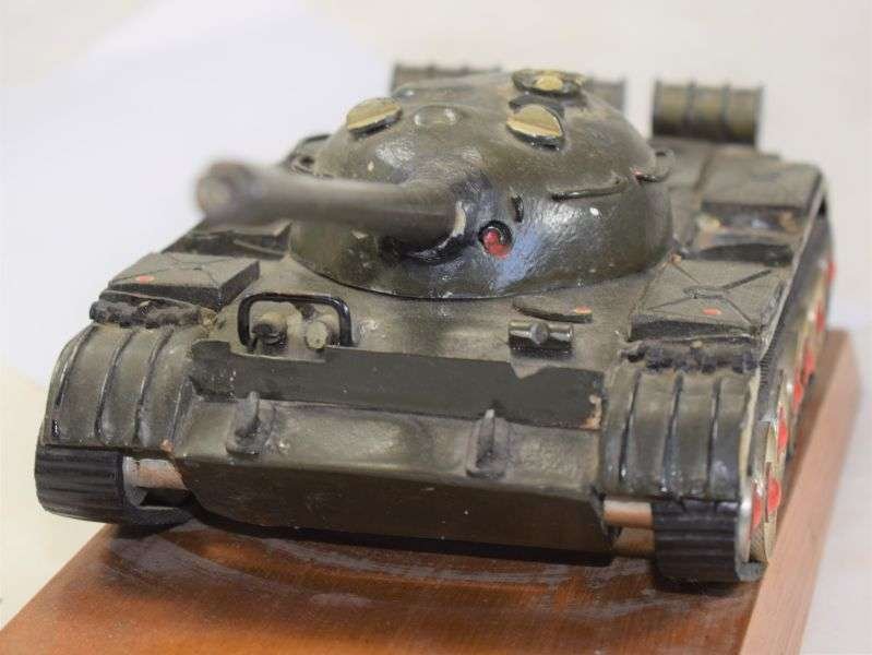 Beautifully Made All Metal Model of A Tank Russian T55?? — image 8