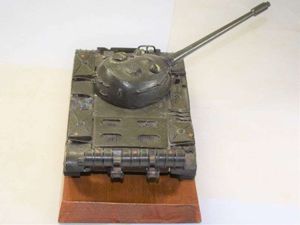 Beautifully Made All Metal Model of A Tank Russian T55??