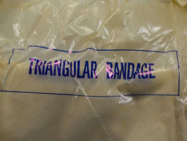 Excellent Original WW2 ARP Issue Triangular Bandage in Original Packaging — image 4