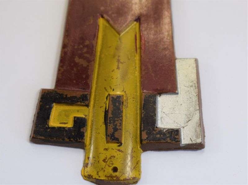 B62) Original WW2 Fascist Italian Gil Youth Badge Bakelite Sleeve Badge — image 3