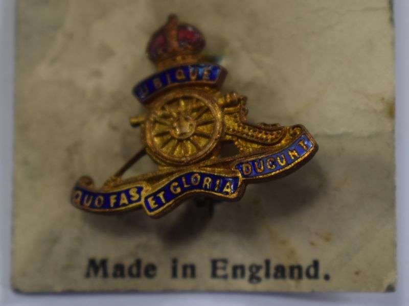 Original WW2 Royal Artillery Sweetheart Brooch Still On Backing Card — image 3
