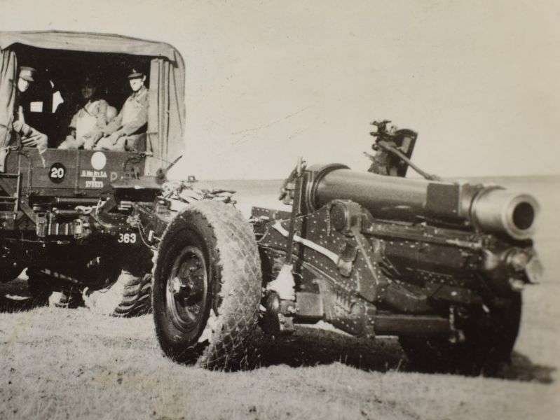 42 Original WW2 Photograph 6inch Howitzer & Gun Tractor — image 5